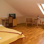 Nefelejcs 3* Mezőkövesd