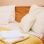 فندق Nefelejcs 3*